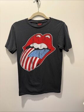 Rolling Stones tee shirt in size small